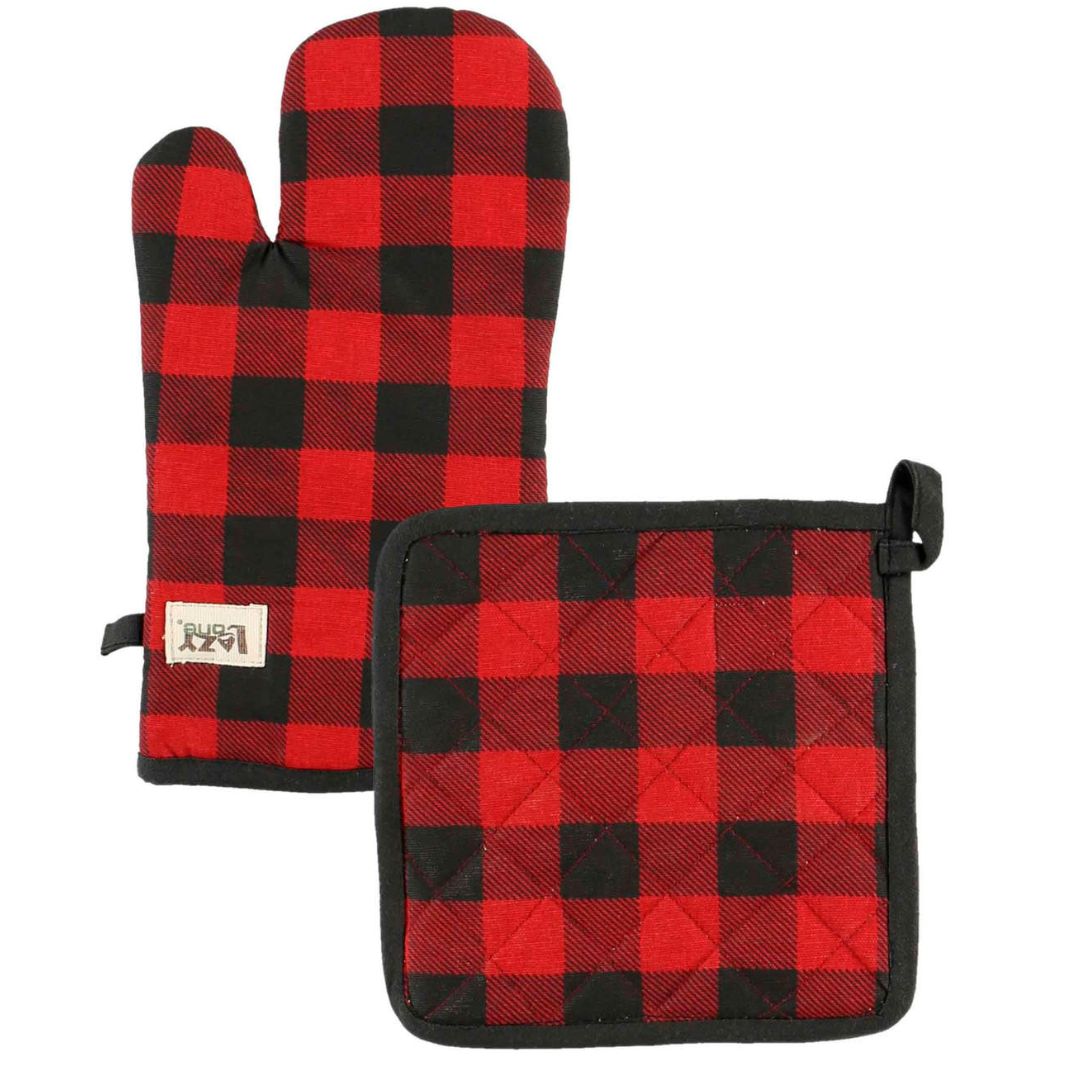 Red Plaid Oven Mitt and Pot Holder Set with classic design and contrasting trim, perfect for stylish kitchen protection.