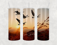South Dakota Canadian Geese 20 oz tumbler with lid and straw